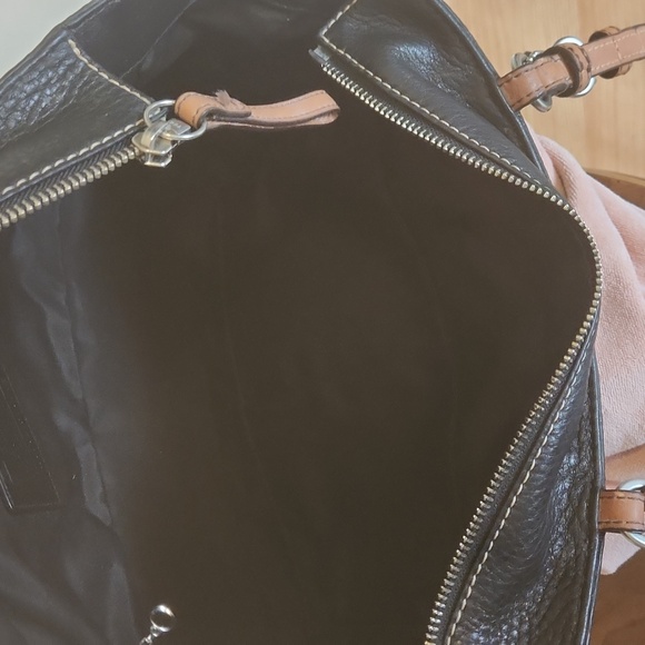Coach black handbag. - Picture 9 of 11